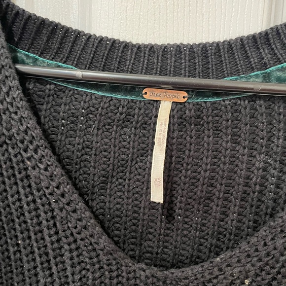 Free People Sweater✨ - Picture 3 of 7